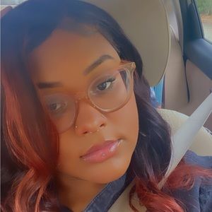 Meet your Posher, Mikaila